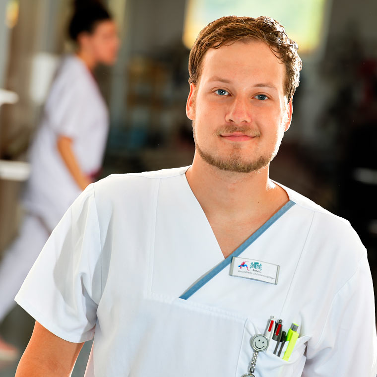 Renè Lindow, Gesundheits- und Krankenpfleger